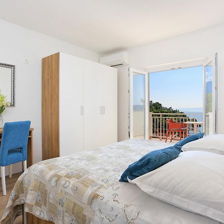 Apartments By The Sea Brela, Makarska - 6688 ห้อง รูปภาพ