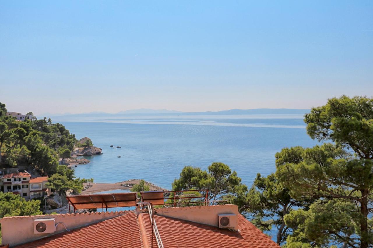 Apartments By The Sea Brela, Makarska - 6688 ภายนอก รูปภาพ