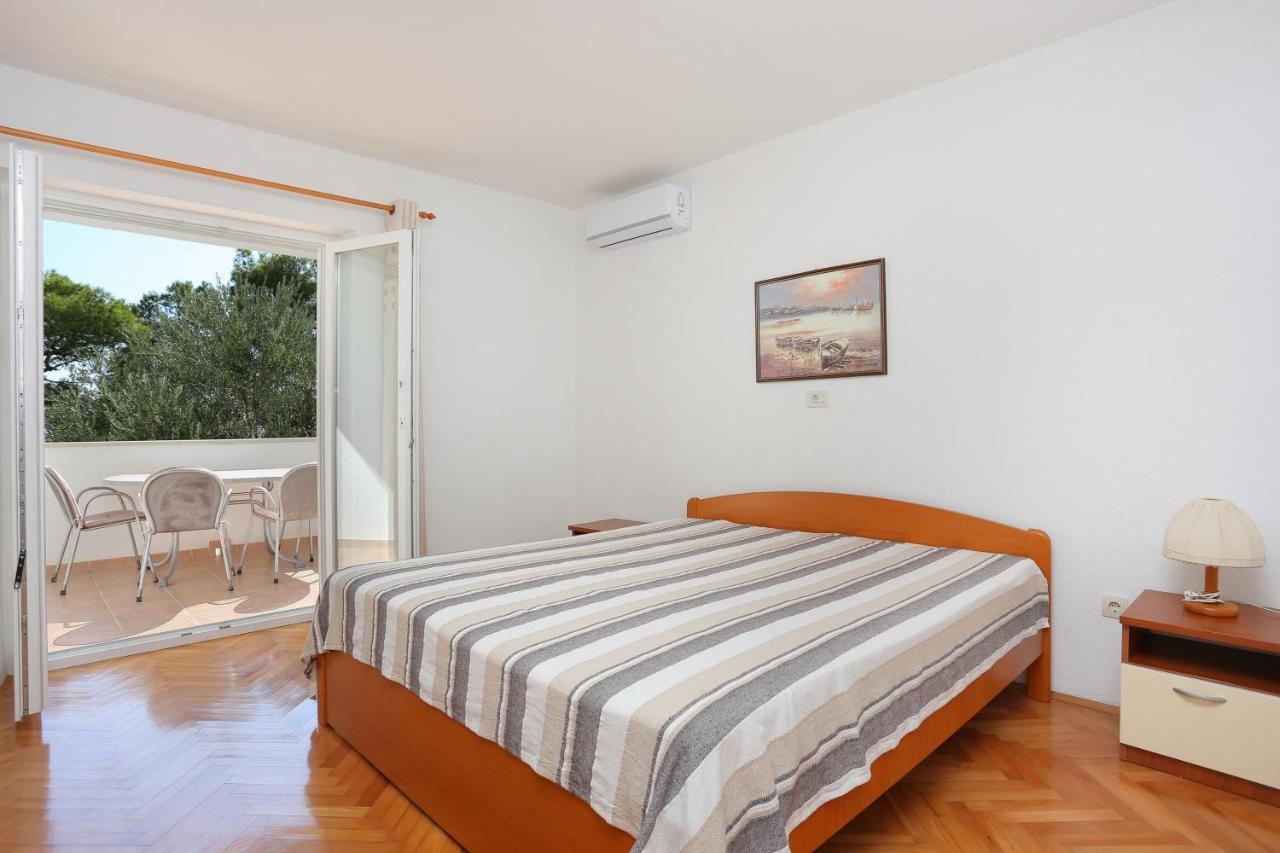 Apartments By The Sea Brela, Makarska - 6688 ภายนอก รูปภาพ