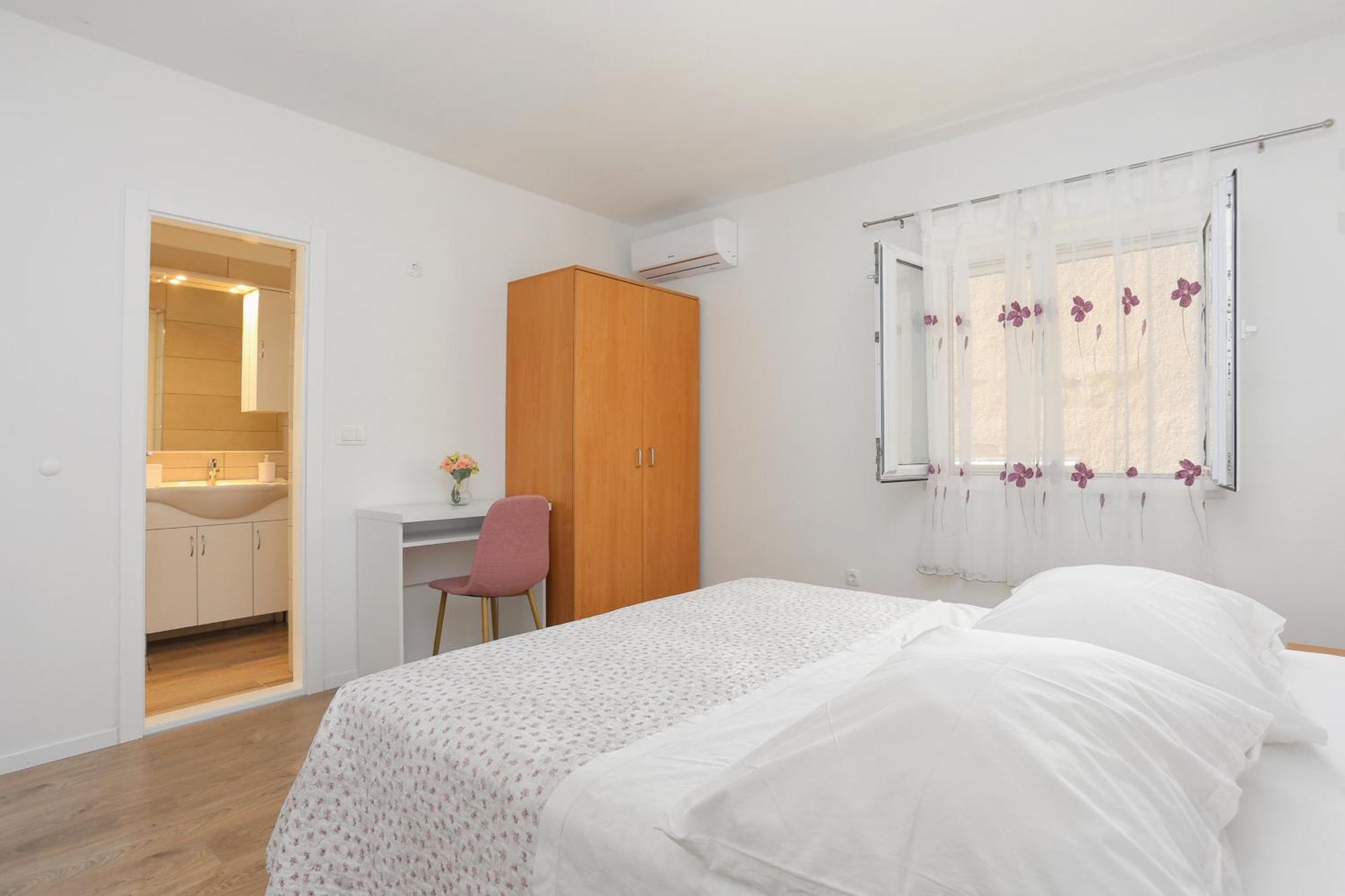 Apartments By The Sea Brela, Makarska - 6688 ห้อง รูปภาพ